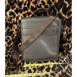 Dunlilai Messenger Bag